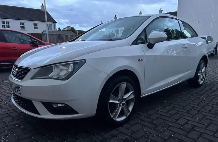 Seat Ibiza 2014 photo 4