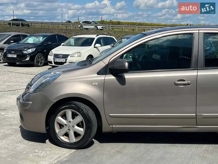Nissan Note 2007 photo 3