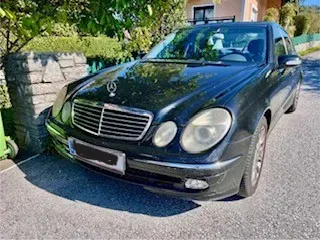 Mercedes-Benz E-Class 2002 photo 2