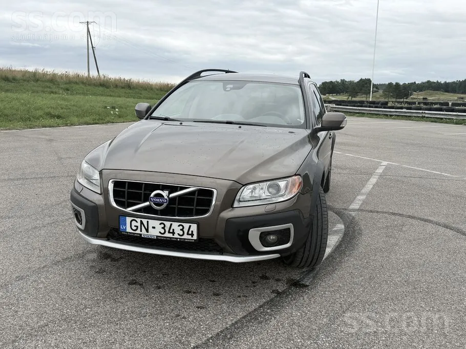 Volvo Xc70 2012 photo 2