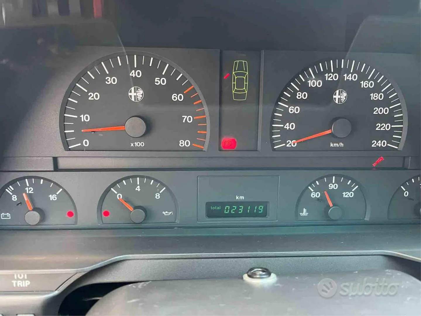 Alfa Romeo 164