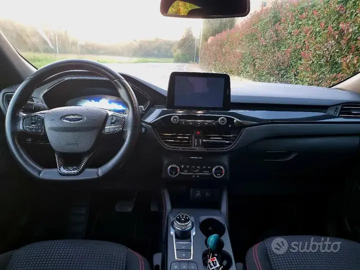 Ford Kuga 2022 photo 4