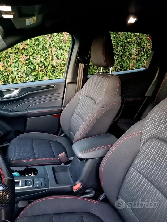 Ford Kuga 2022 photo 5