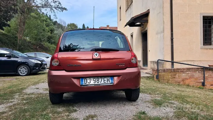 Renault Clio 2007 photo 5