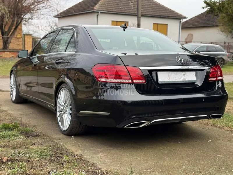 Mercedes-Benz E 200 2014 photo 4
