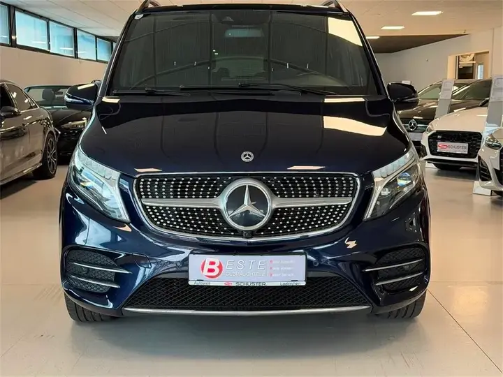 Mercedes-Benz V-Class 2022 photo 2