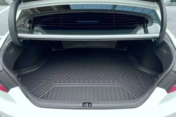 Toyota Camry 2019 photo 5