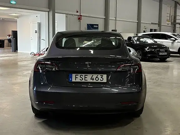 Tesla Model 3 2023 photo 5