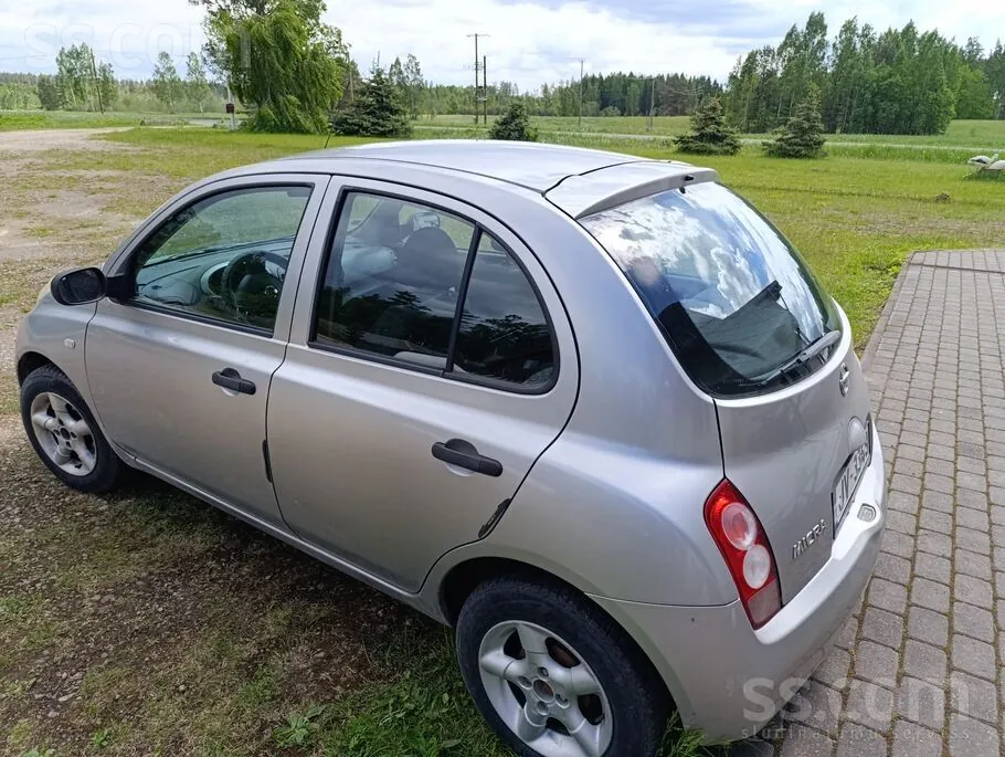 Nissan Micra 2004 photo 3