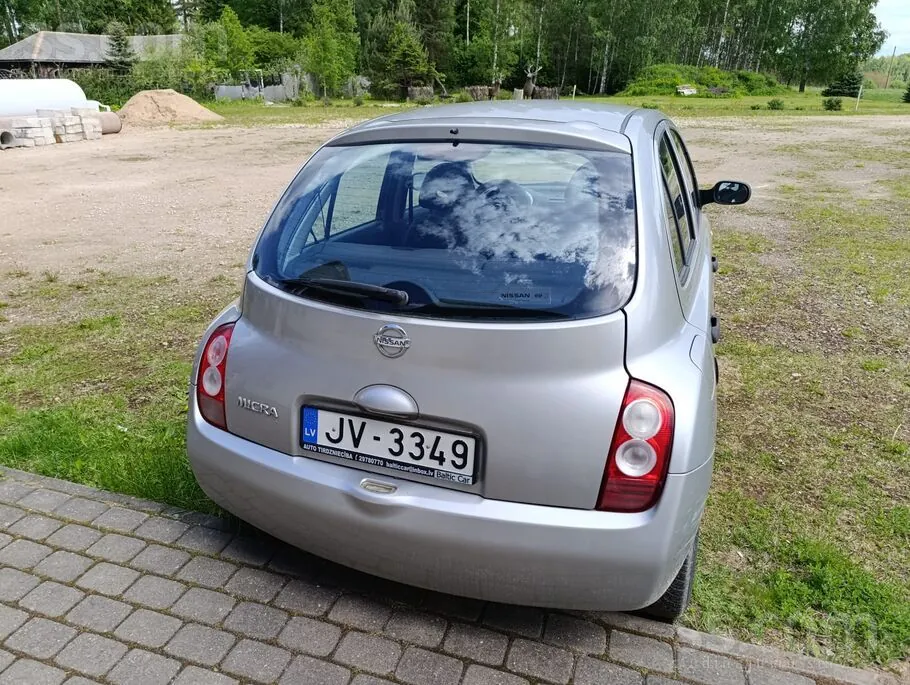 Nissan Micra 2004 photo 4