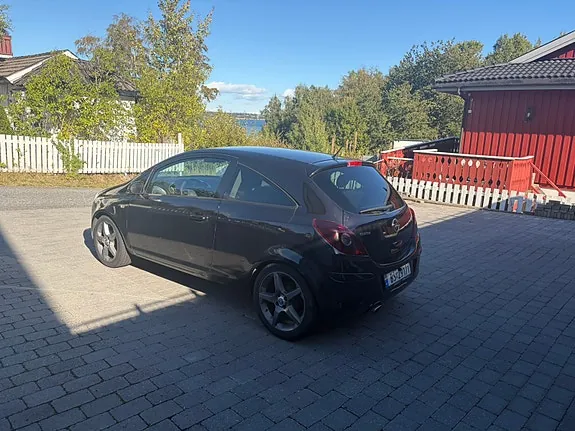 Opel Corsa 2010 photo 2