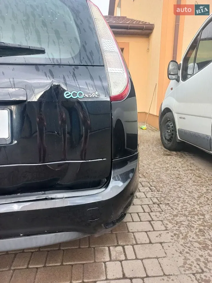 Ford Focus 2009 photo 4