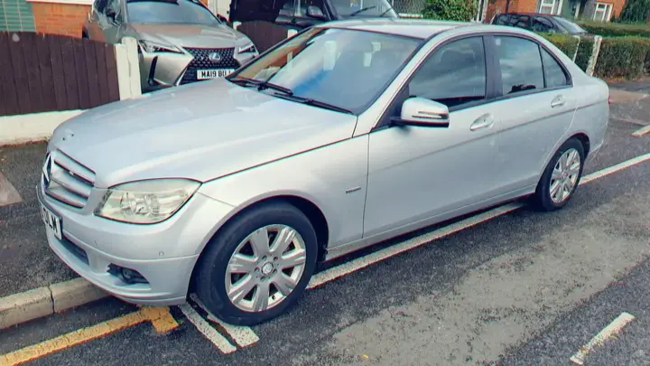 Mercedes-Benz C-Class 2010 photo 3