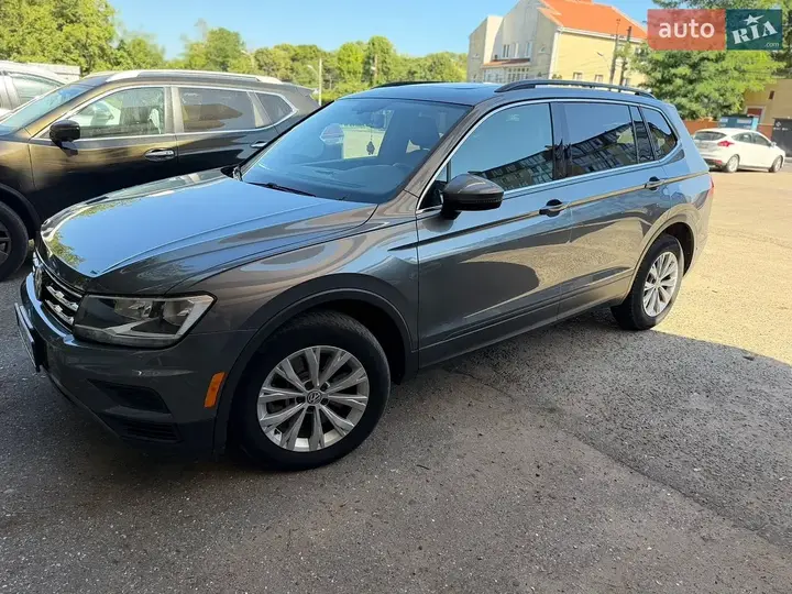 Volkswagen Tiguan 2019 photo 3