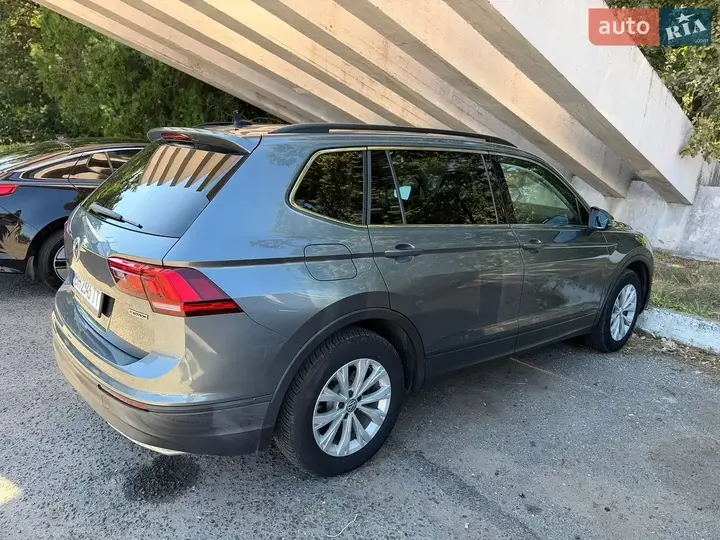Volkswagen Tiguan 2019 photo 2