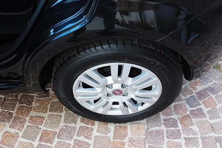 Fiat Punto 2014 photo 4