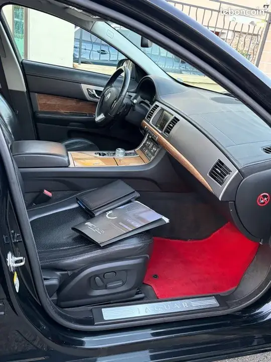 Jaguar Xf 2008 photo 3