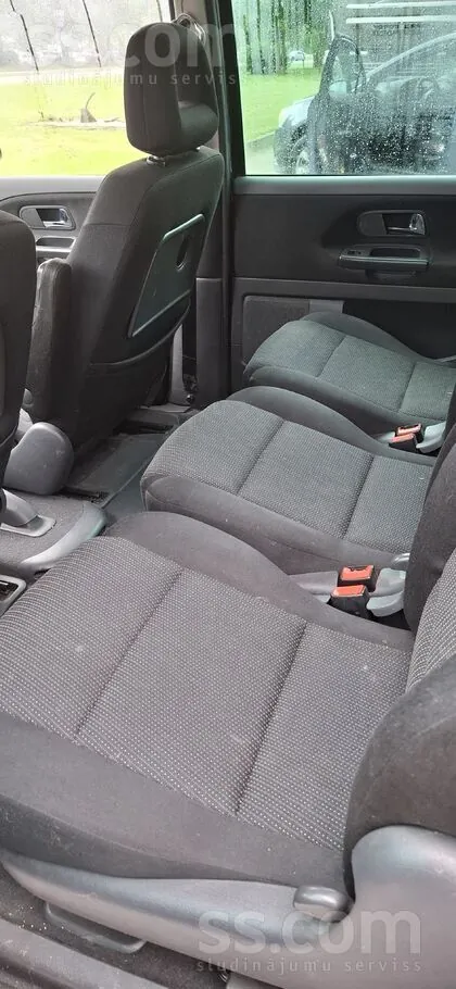 Seat Alhambra 2009 photo 5
