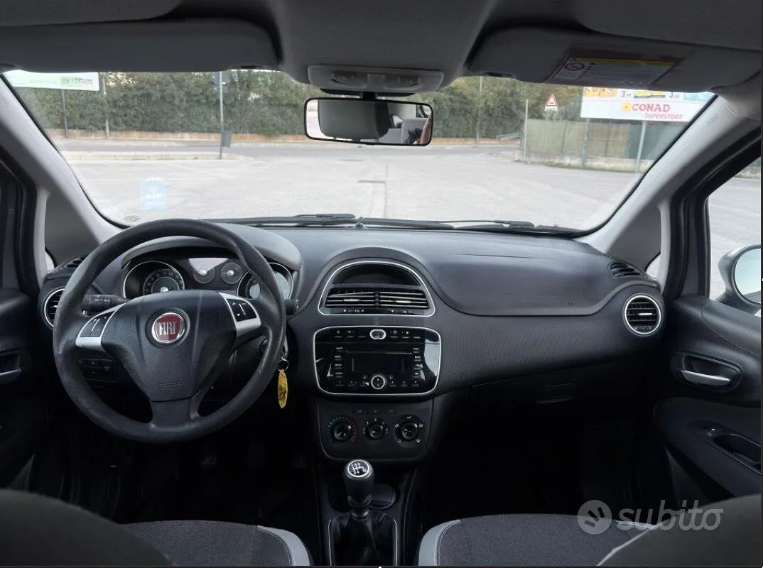 Fiat Punto 2012 photo 5