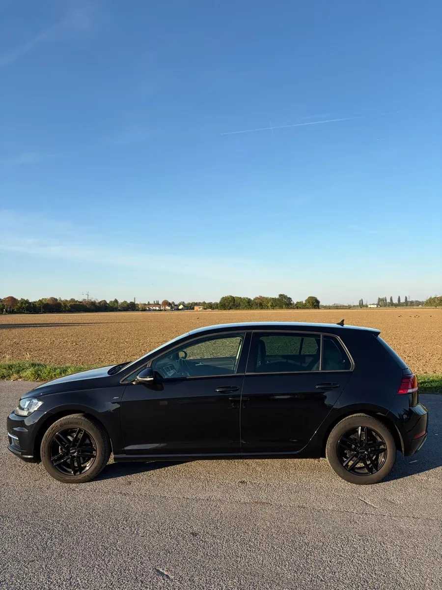Volkswagen Golf 2018 photo 3