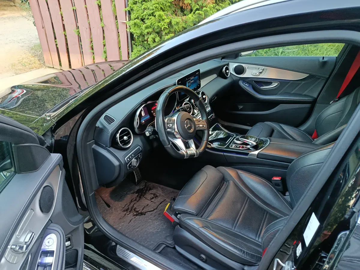 Mercedes-Benz C-Class 2019 photo 2