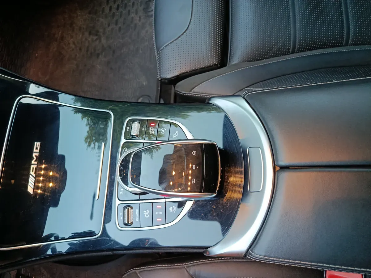 Mercedes-Benz C-Class 2019 photo 3