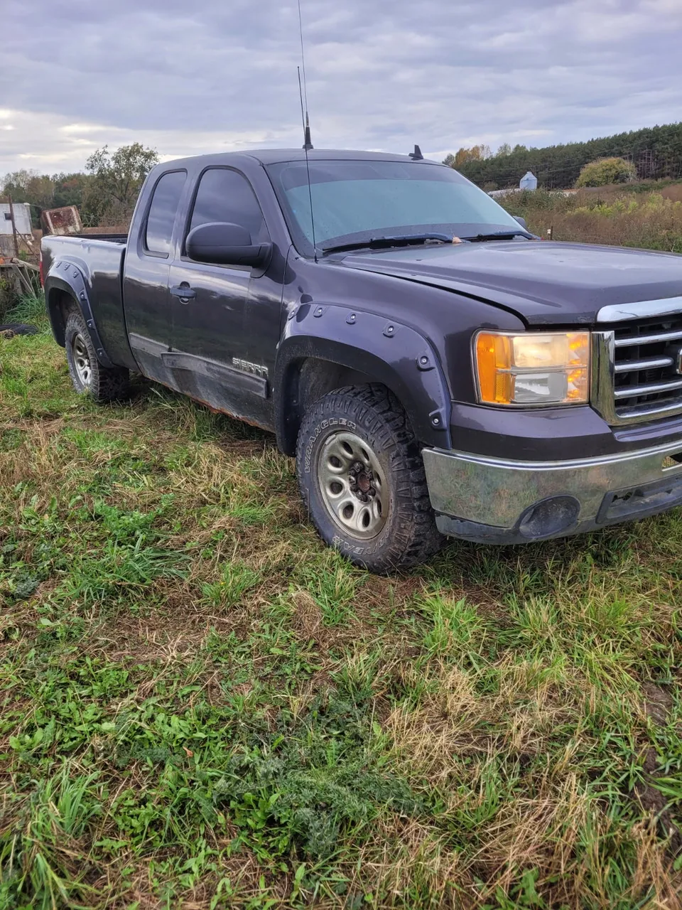 GMC Sierra 1500 2011 photo 3