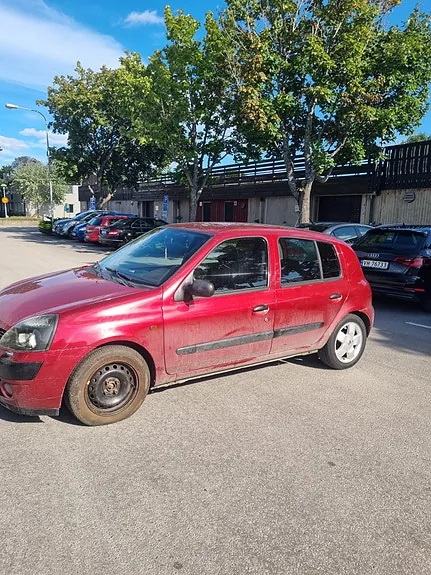Renault Clio 2003 photo 2