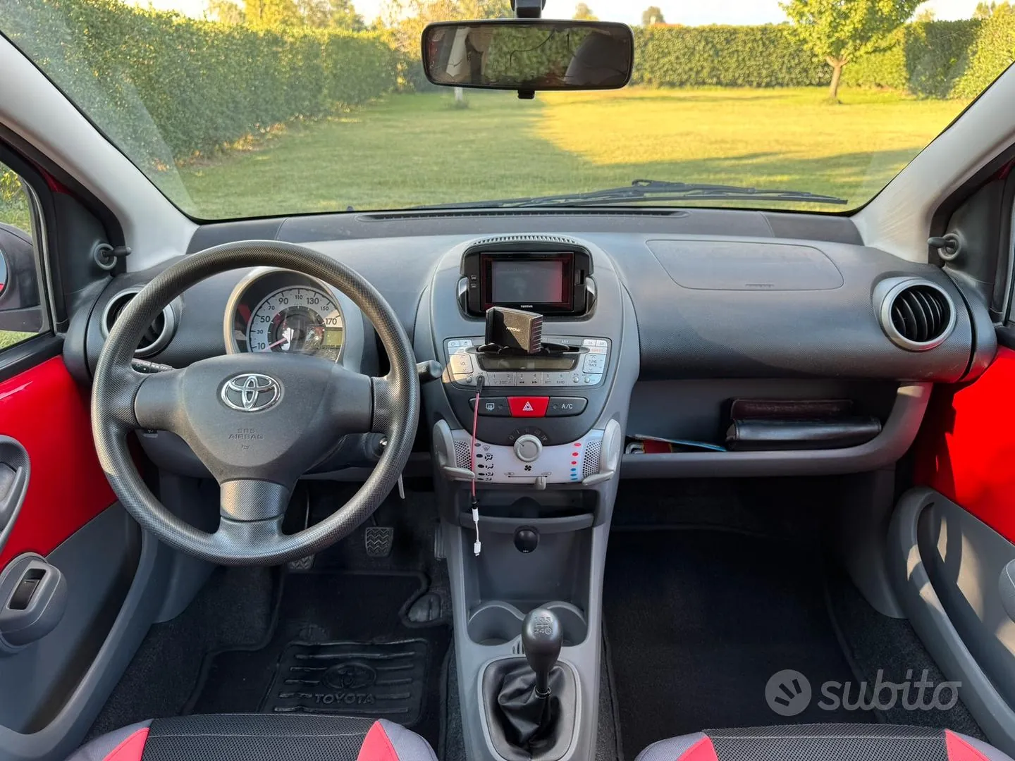 Toyota Aygo 2011 photo 4
