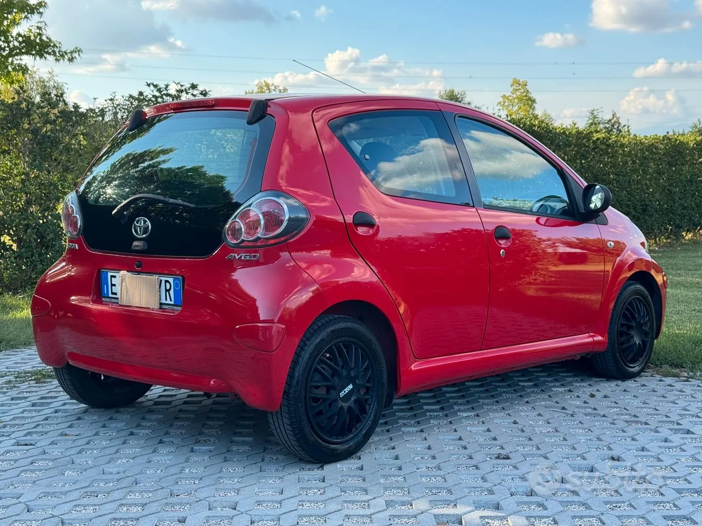 Toyota Aygo 2011 photo 2