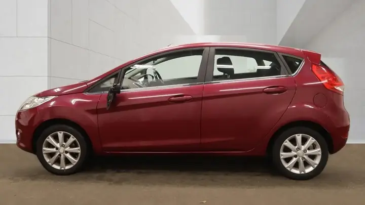 Ford Fiesta 2010 photo 5