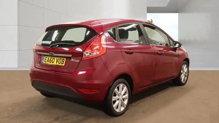 Ford Fiesta 2010 photo 3