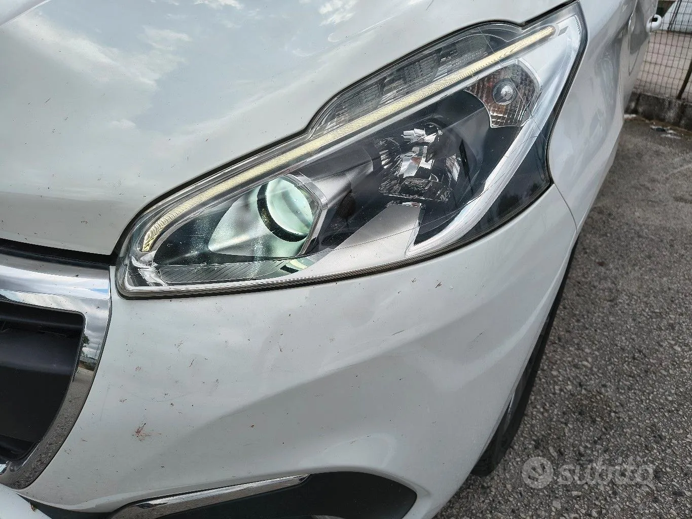 Peugeot 208 2018 photo 4
