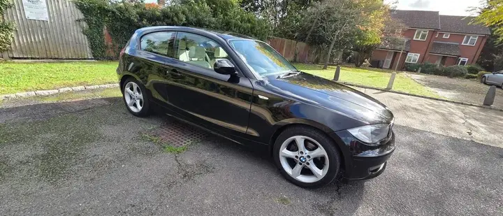 BMW 1 Series 2011 photo 3