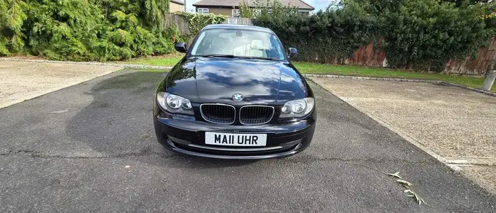 BMW 1 Series 2011 photo 2