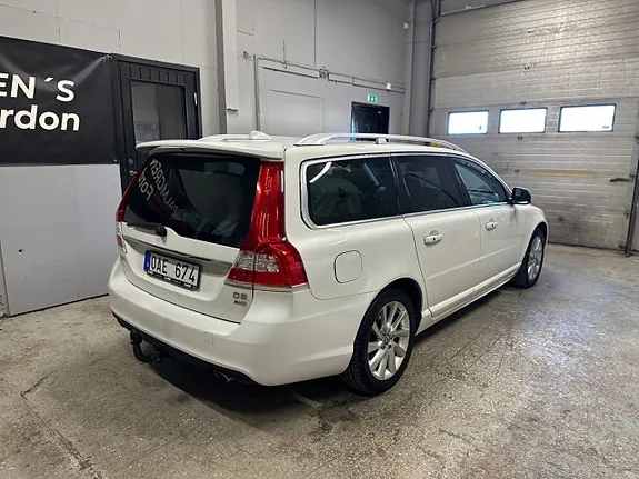 Volvo V70 2014 photo 3