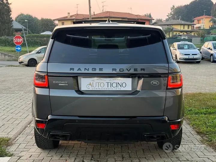 Land Rover Range Rover Sport 2018 photo 4
