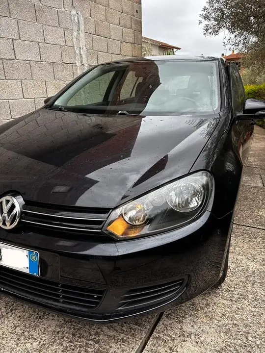 Volkswagen Golf 2010 photo 2