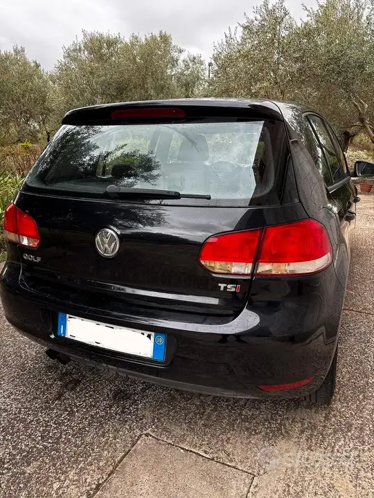 Volkswagen Golf 2010 photo 3