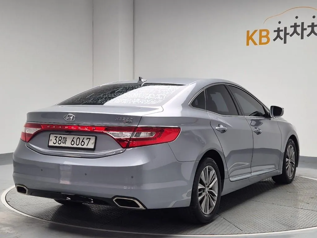Hyundai Grandeur 2016 photo 3