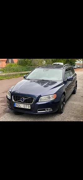 Volvo V70 2013 photo 2