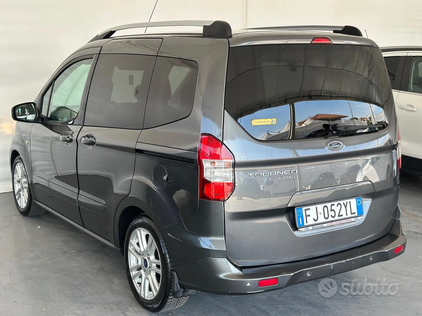 Ford Tourneo Courier 2017 photo 4