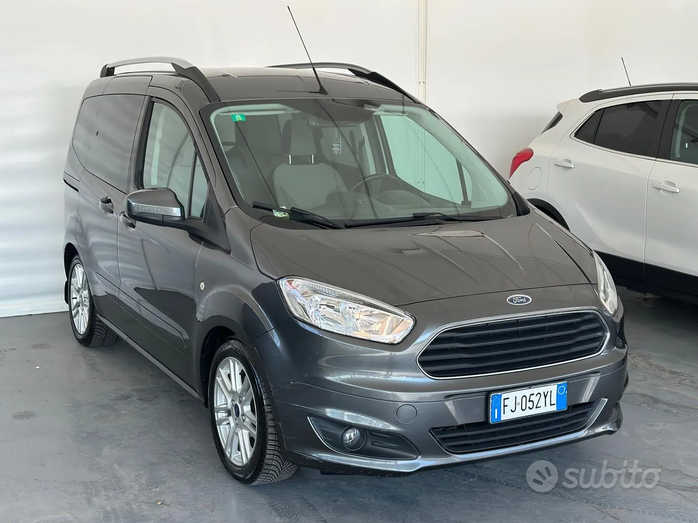 Ford Tourneo Courier 2017 photo 3