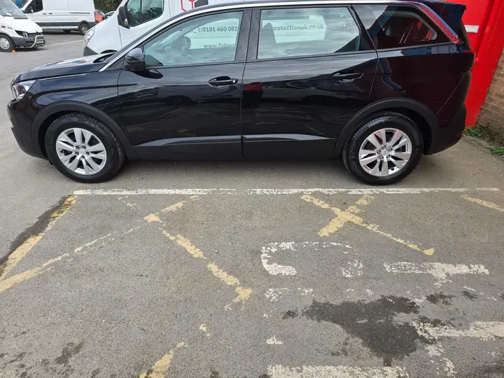 Peugeot 5008 2020 photo 5