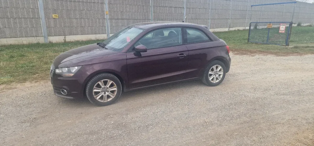 Audi A1 2011 photo 3