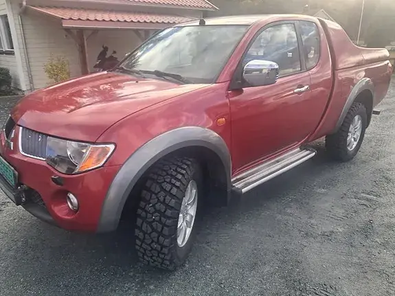 Mitsubishi L200 Club Cab