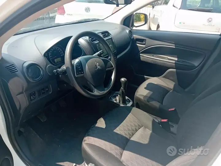 Mitsubishi Space Star 2022 photo 3