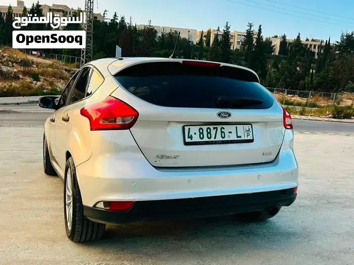 Ford Focus 2018 photo 2