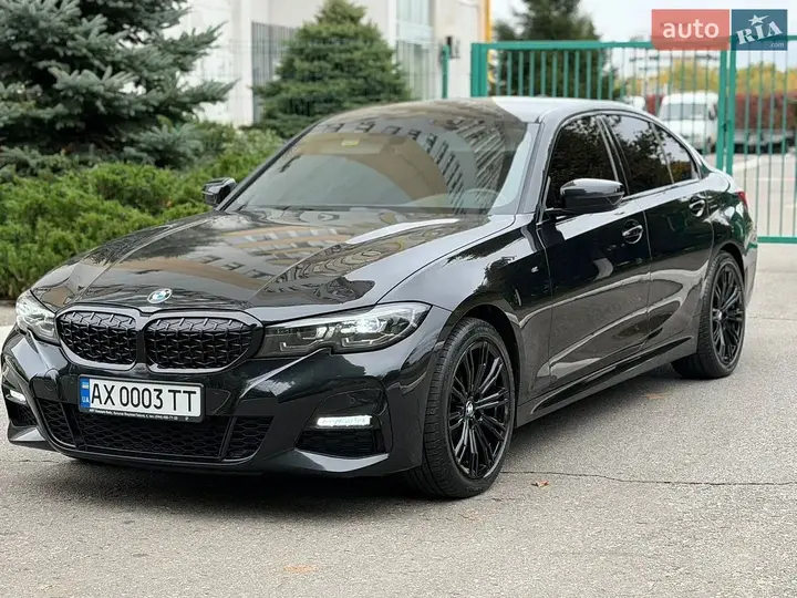 BMW 3 Series 2021 photo 4