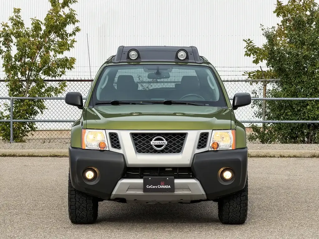 Nissan Xterra 2011 photo 2